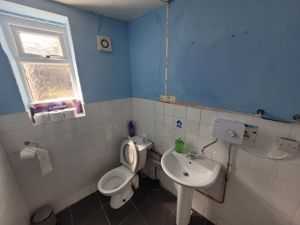 Photo 16- click for photo gallery